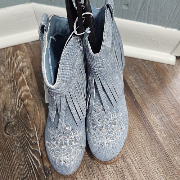 Cowboy Boots Kids Sz 11 Blue Denim With Fringe By Pawz - Picture 3 of 12